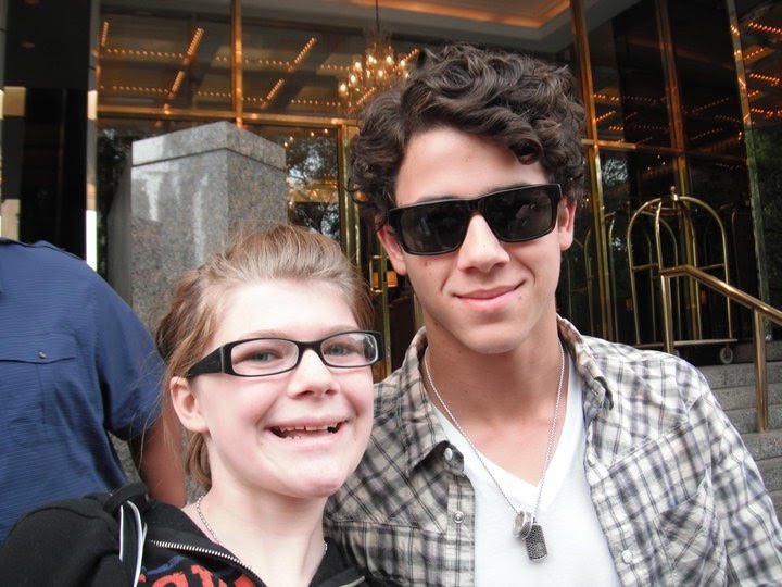 Hayleyx3jb's tweet photo. I vividly remember when Nick turned 16, and I woke up singing “my boy* turns sweet sixteen today, he’s* beautiful so beautiful”(appreciate) & now he’s 30. I have loved/ been a fan of him for half of his life and more than half of mine🤯 DAMN @nickjonas Happy birthday 💞 #NJ30 https://t.co/DfFnntXszK