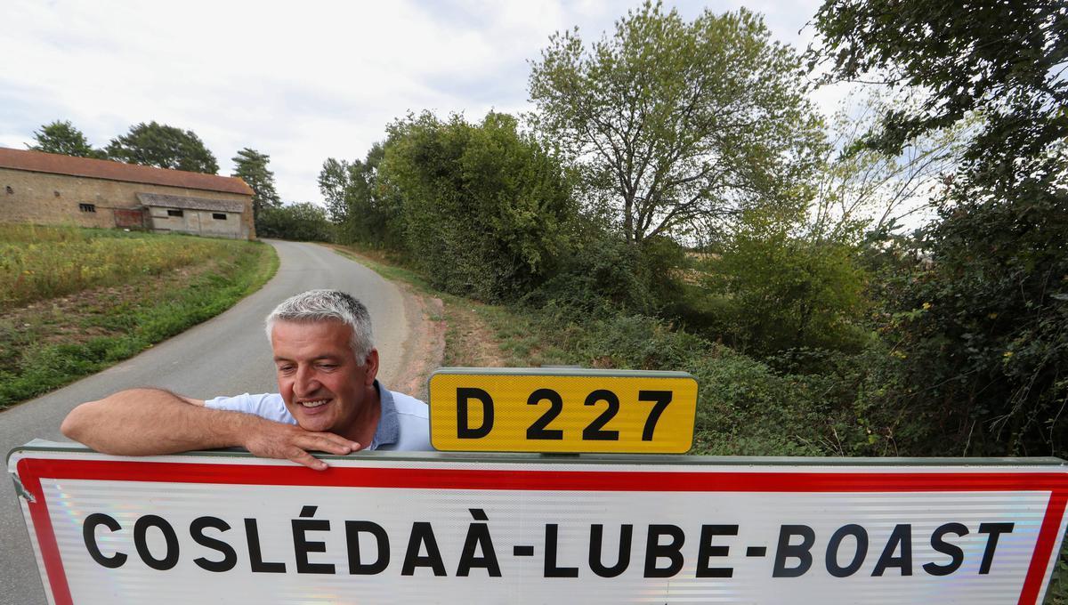 SO_Pau's tweet photo. Pyrénées-Atlantiques : comment « Sud Ouest » a tenté de baptiser les habitants de Coslédaà-Lube-Boast https://t.co/CYhCgFLCwB https://t.co/8Lx7JE5uEO