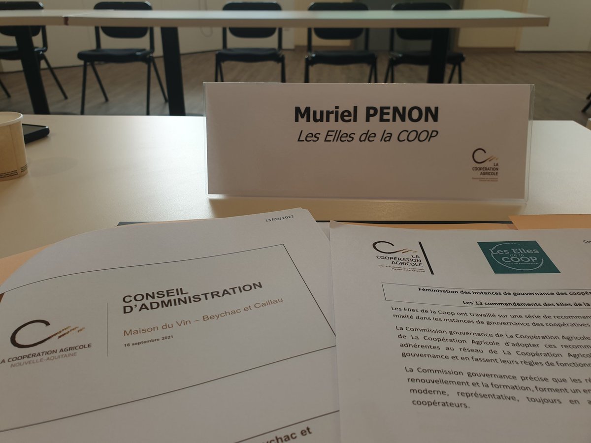 lesellescoop's tweet photo. Un Conseil d'Administration de la @Lacoopagri_NA très attentif ce matin à nos propos. 
Un long débat s'en est suivi sur la féminisation des CA et des Bureaux des coopératives. 
Reste à voir s'ils ont été convaincu du fait qu'il est temps d'évoluer et de changer les mentalités 😉 https://t.co/ktBW39cLtL