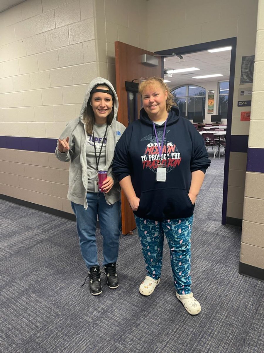 KarlaFoit's tweet photo. Opposite day - Business teachers dressed as students! https://t.co/cg0qiOaKSb