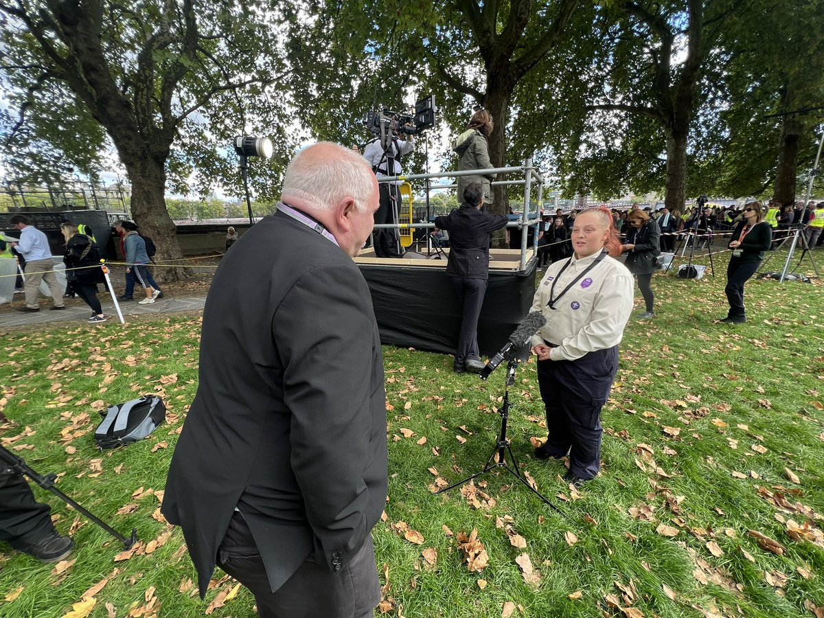 Scoutsscarter's tweet photo. Another humbling day working with the #lyinginstate #OperationFeather team - loads of moving stories told by the @scouts volunteers supporting the public to a range of broadcasters. We even had a fleeting visit from former Cub Scout #DavidBeckham https://t.co/adQoVEfBQY