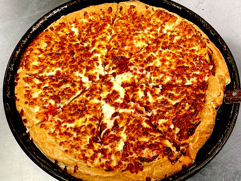 HendersonMrBs's tweet photo. It's #FreePizzaFriday at Mister B's! Hit that RT button for your chance to win a FREE large one topping from Mister B's! Must follow to win. 🍕🍕 https://t.co/UcMTlZgMVz