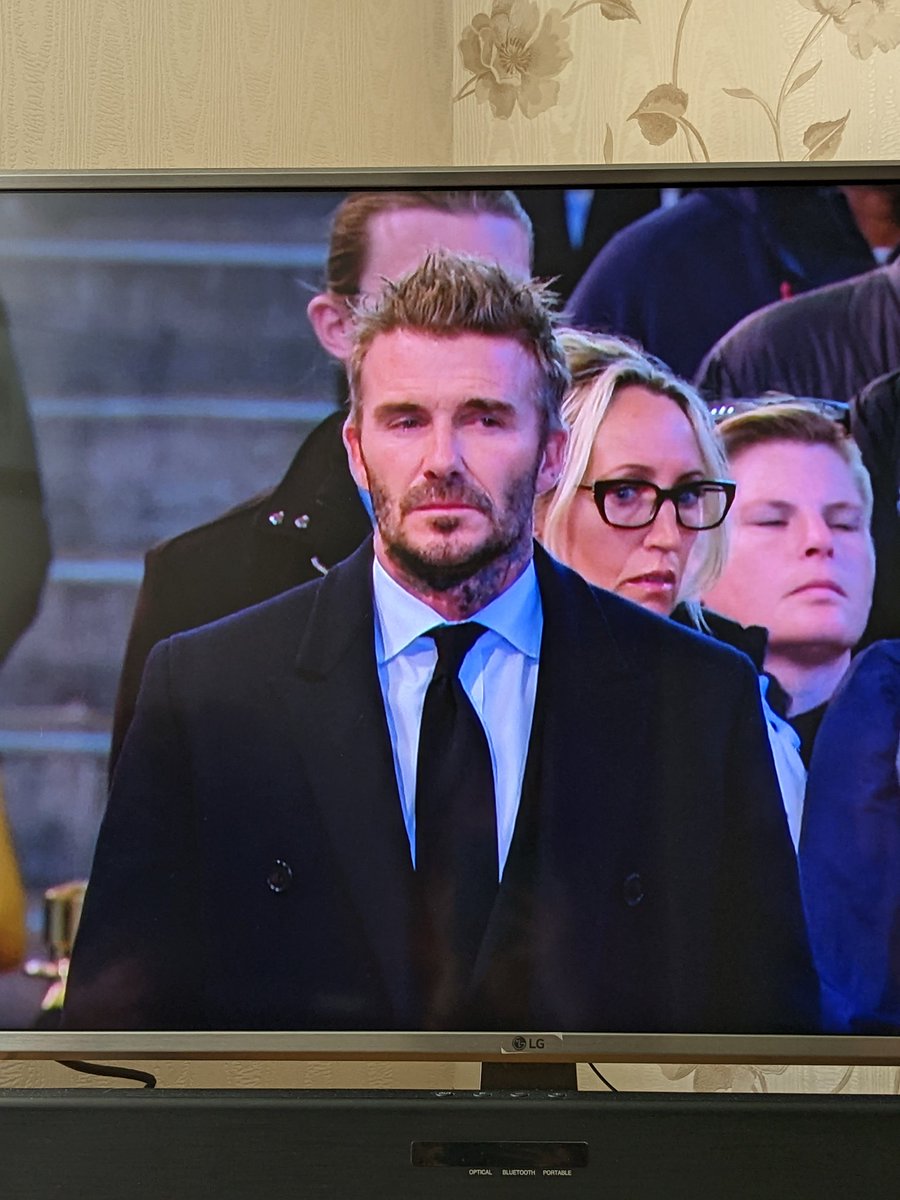 Always knew David Beckham was a good guy but the respect he has shown to both the British people and the Royal Family by joining the queue and then quietly paying his respects to the Queen. What a man!!
