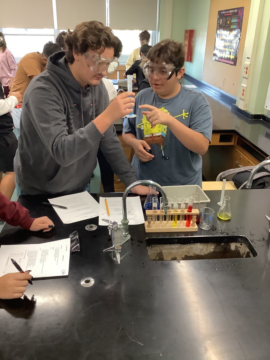 MrGendels's tweet photo. It’s that time again of the year again! First lab and we are making rainbows by practicing measuring skills and our understanding of the metric system! #mineolaproud https://t.co/NKJzF3EAaj