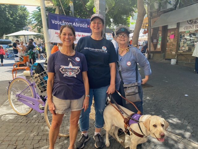demsabroadisr's tweet photo. #RegisterTogether we helped Americans 🇺🇸 in Israel 🇮🇱 register to vote and request their ballots 🗳 today, Friday, September 16th at the Carmel Market in Tel Aviv. #VoteFromAbroad #deliverdemocracy https://t.co/k390cj4N71