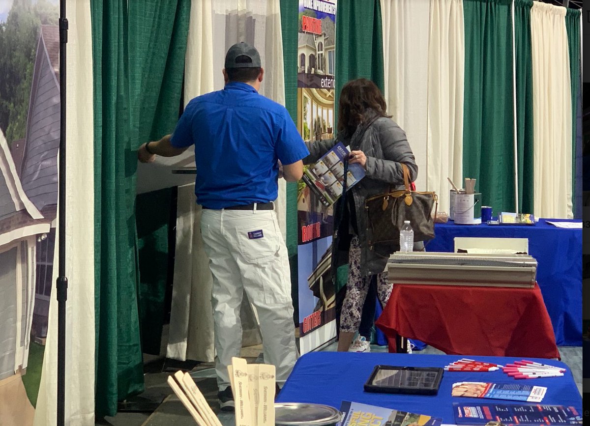 phi_dfw's tweet photo. We cannot wait to meet you today!!!
Visit us at The Collin County Home and Garden show today at Booth #135 and meet ROLLERMAN too!
#collincountyhomeandgardenshow #noplacelikeallen #dfwcontractor #phillipshomeimprovements #phillipsrollerman #rollerman https://t.co/7Fe7jfcXn8