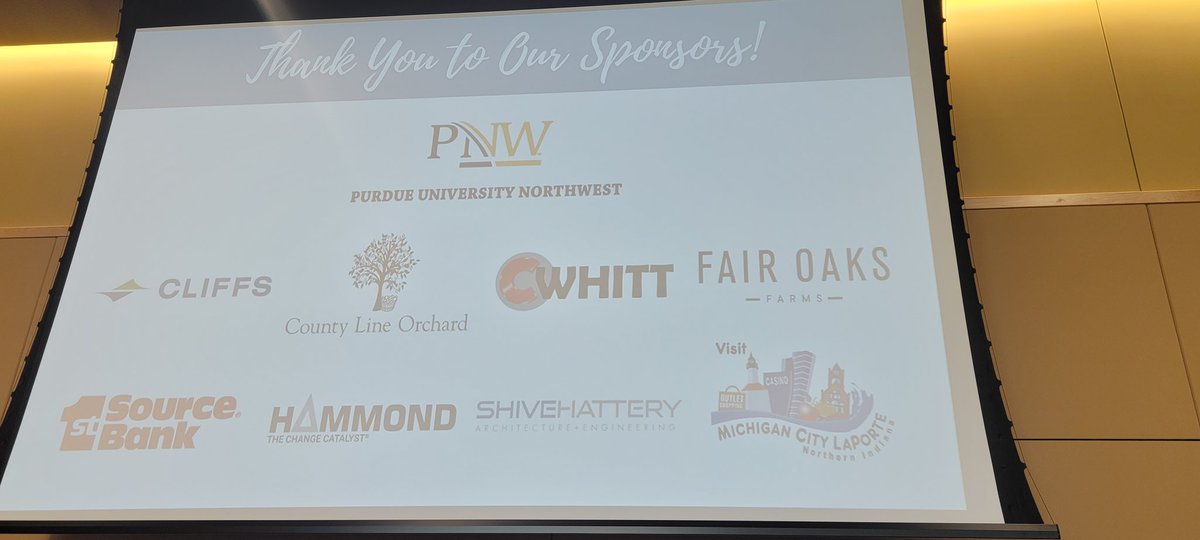 CLWhittington's tweet photo. #CWHITTPR is a proud media sponsor of the Northwest Indiana Women's Leadership & Innovation Summit 2022 presented by The Society of Innovators at Purdue Northwest. Another sold out event powered by #CWHITT !π We'll be broadcasting live at the break! Stay tuned! https://t.co/moMfQCICHo