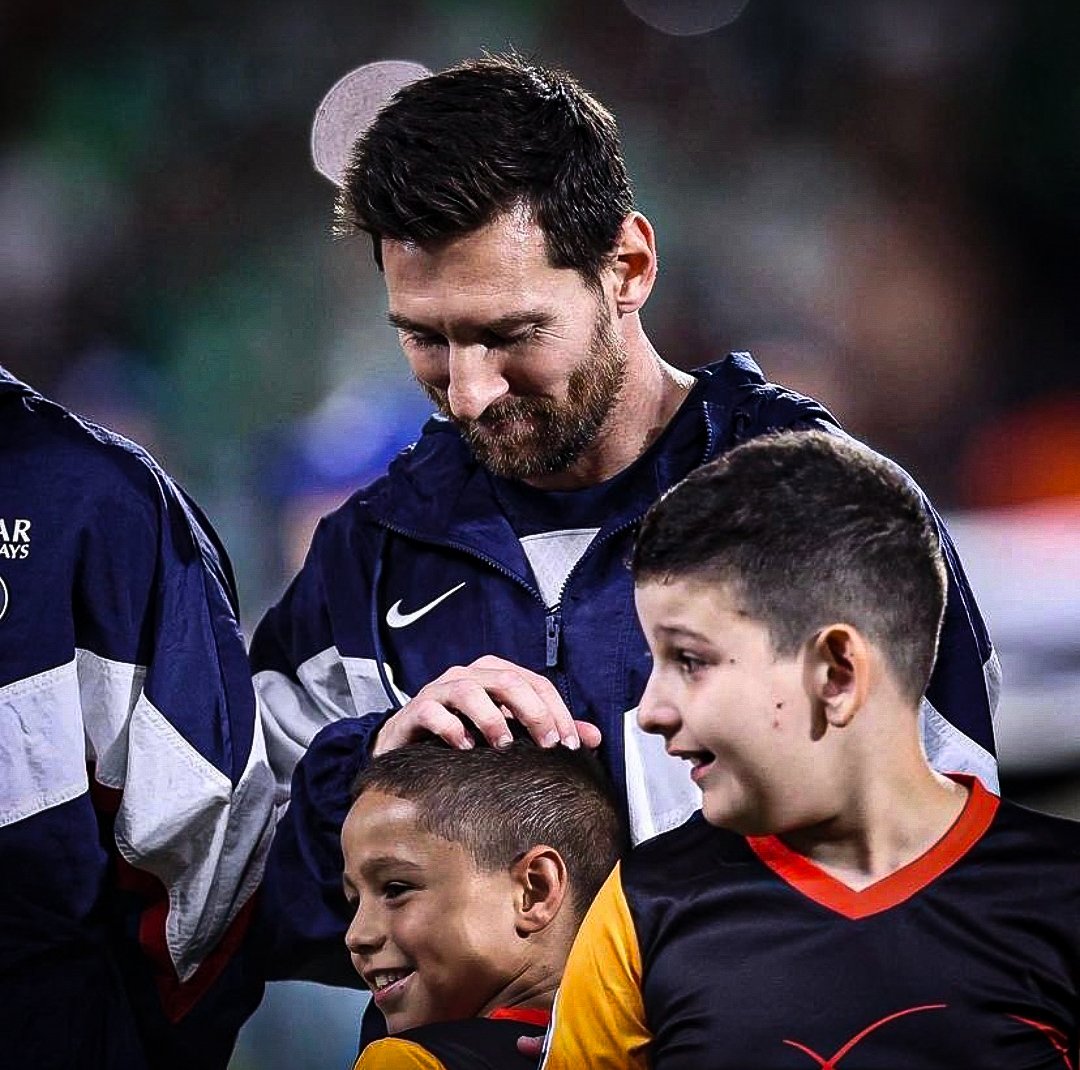 Messismo10's tweet photo. Messi. https://t.co/APdNNnui8J