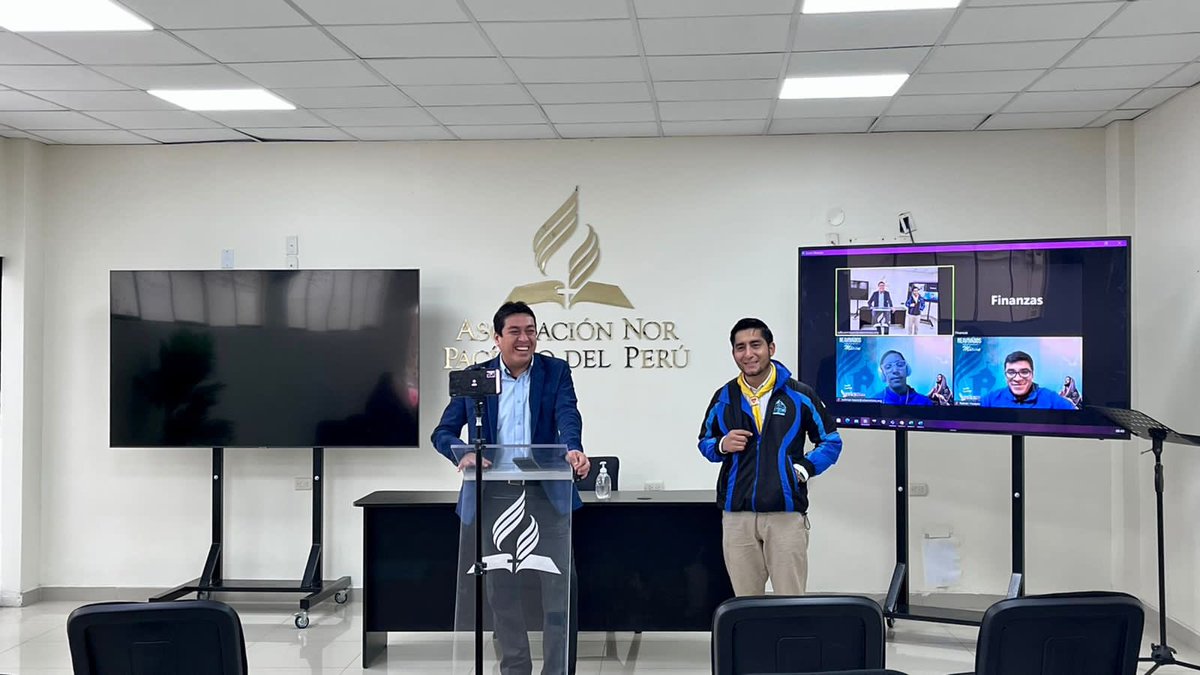 AdventistasANoP's tweet photo. Herman Ortiz, estudiante de 5to año de Teología, es presentado en @AdventistasANoP Él hará su Internado en el departamento de publicaciones.
Gratitud a la #FACTEO por su apoyo y confianza. Bienvenido Herman a la ciudad de la eterna primavera #ANoP https://t.co/caWroGKj6l