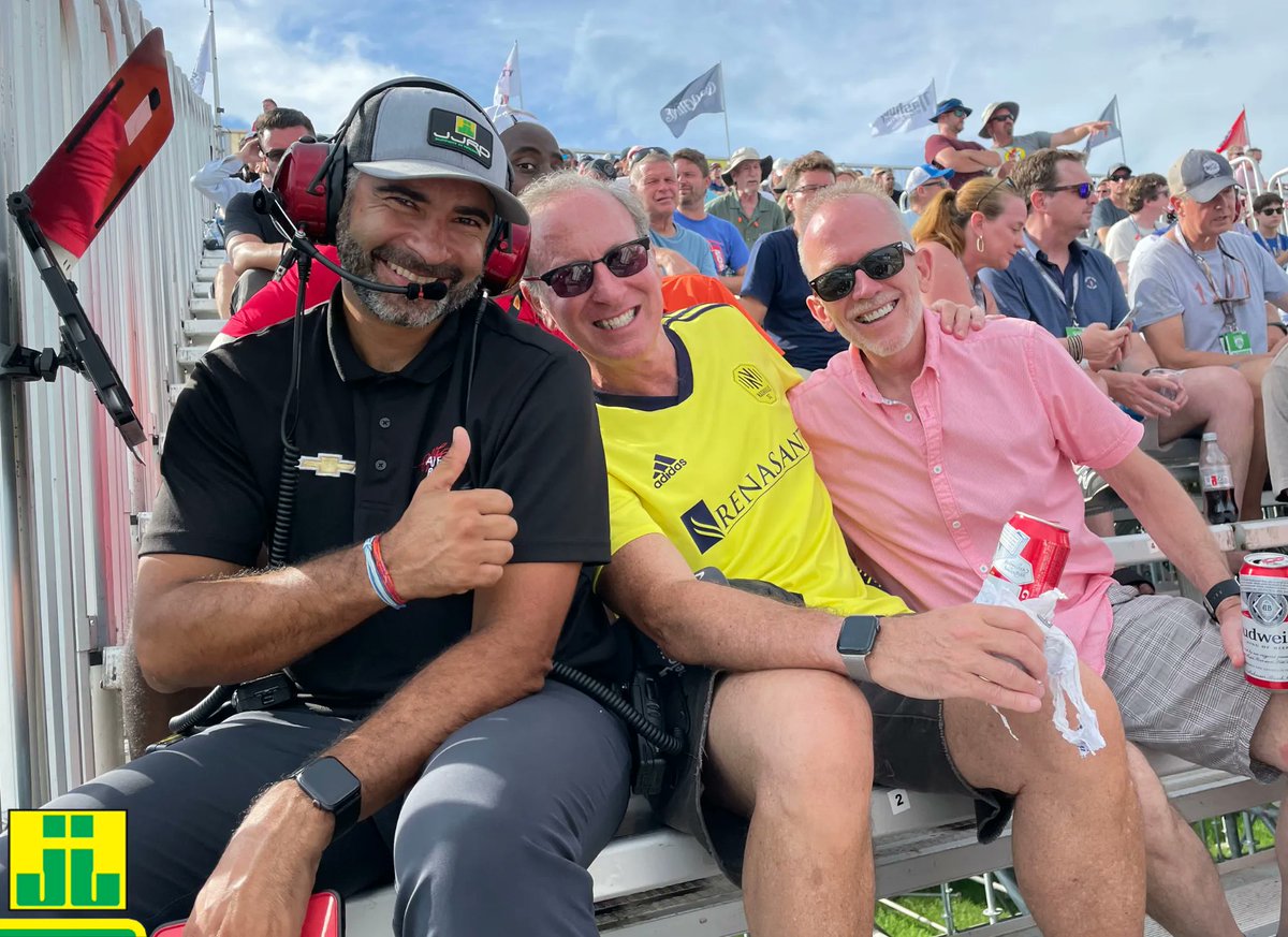 JJRDinc's tweet photo. Always a good time with INDYCAR fans!
#TeamJJRD / #DriverCoach / #Indycar / @IndyCar https://t.co/VDfc1r5ysY