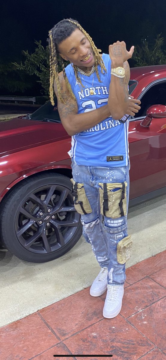 LuckyLusane's tweet photo. FUCK YO FAVORITE RAPPER 🥱
I BEEN GETTIN MY BAGS GONE FASTAAA🗣🌪 #SM4E https://t.co/C6XBLUONye