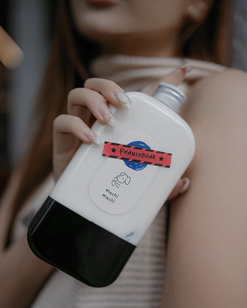 PhantaBear takes over machi machi🧋Jay Chou’s favorite bubble tea store🤍

Sep.16 - 30 🗓Global pop up event in over 24 cities across 4 continents 

1️⃣+1️⃣
PhantaBear holders🐻can get a free drink on each Black Milk Tea w/ Pearls purchased.

More Info🔗 instagram.com/phantabear/