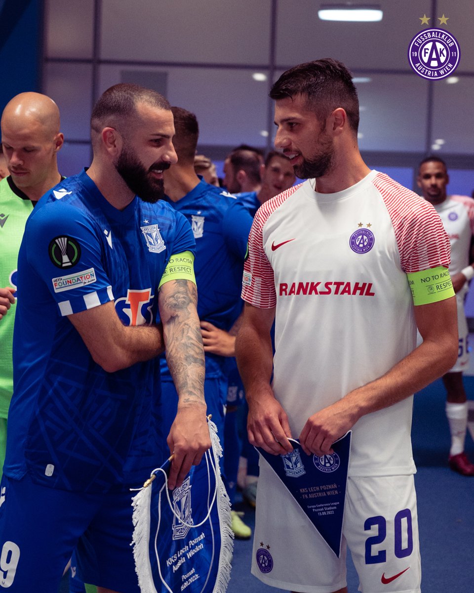 FKAustriaWien's tweet photo. 💜💜💜

@mrshaked nimmt euch zu #LPOFAK mit 📸

#faklive #UECL https://t.co/scDfuoxQ6s