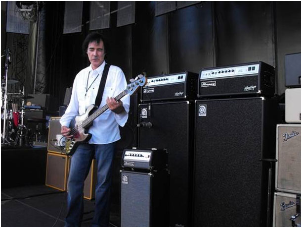 Wishing Ampeg artist Ron Blair a very happy birthday today! 