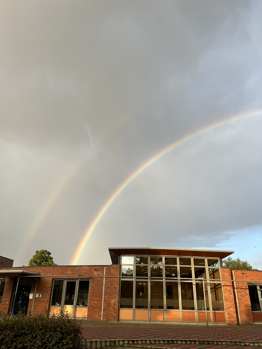 Aan het einde van de Regenboog vind je vandaag <a href="/BsDeBlinkerd/">BS De Blinkerd</a> @SAAMscholen