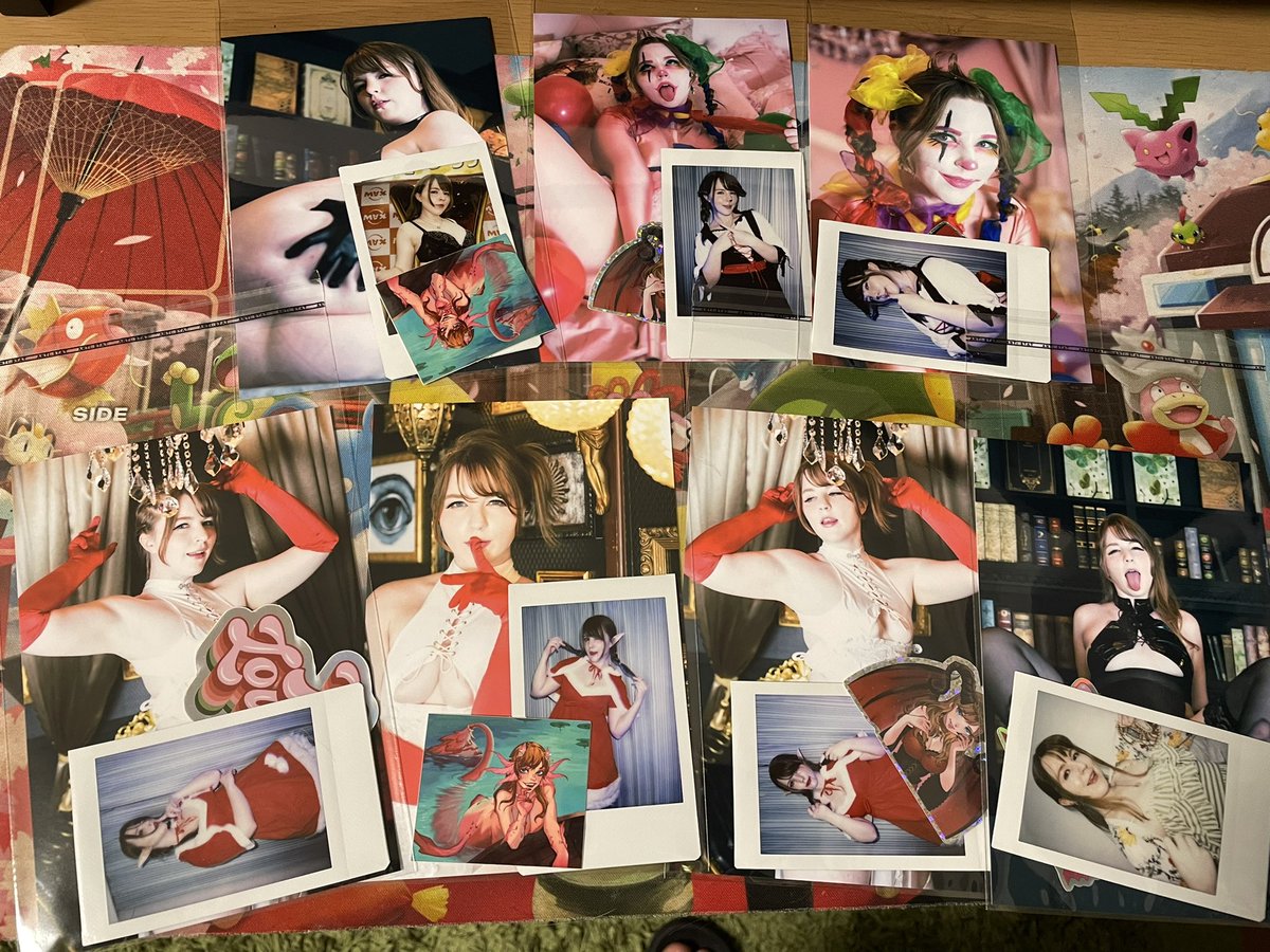 June__Lovejoy's tweet photo. フェチフェスの準備中🥰💕今回は3点セットのグッズを3つ作りました✨チェキ3点、写真3点、チェキ、写真、シール3点の三つです❤️ランダムなので中身の確認はできません🙏特別に中身を少しだけ紹介😊各50セットなので早いもの勝ちだよ😭
値段はなんと1千円だよ😭
#フェチフェス
https://t.co/3VWKzvryY5 https://t.co/eFkuNq7aOf