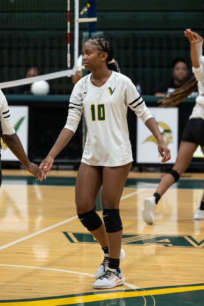 Maras_Eye's tweet photo. Irmo vs Spring Valley Match 🏐
@sv_volleyball https://t.co/gFYMQaV03P