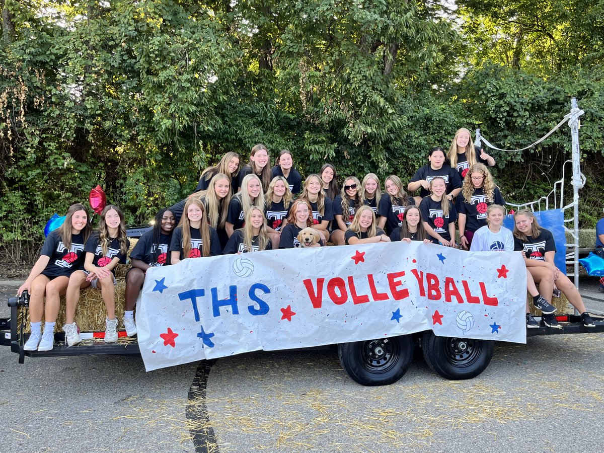 Brave_VB's tweet photo. Homecoming Parade was a blast!
Good luck to @TalawandaFB tonight!!! https://t.co/4OAprc1dQD