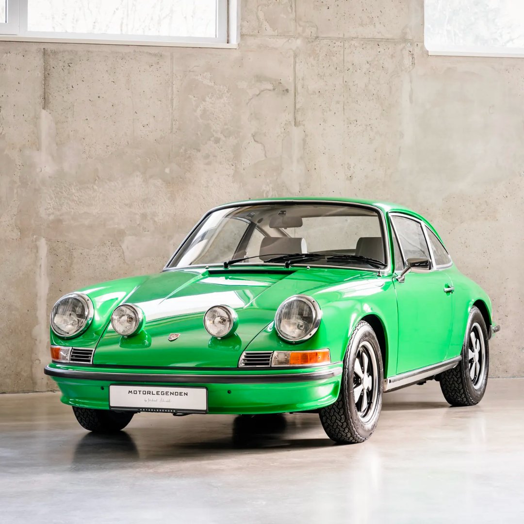 JamesEdition tweet media