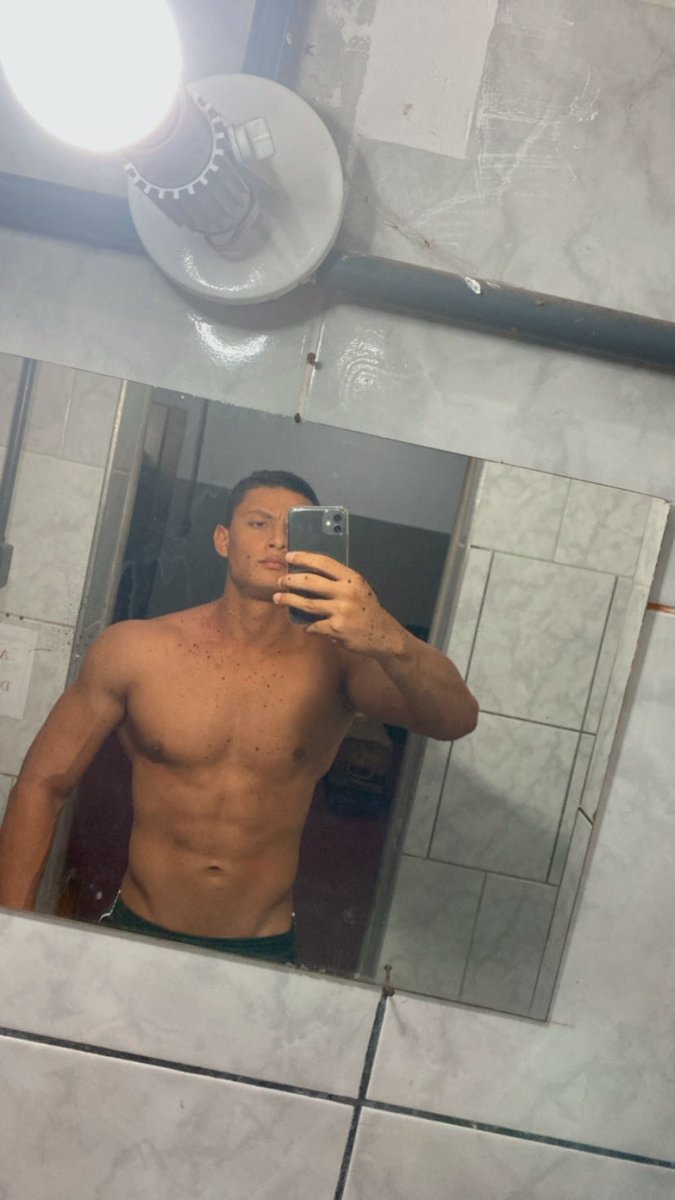 ANDREFELIPECAS3's tweet photo. 🔞 https://t.co/ji4DhiFAR1