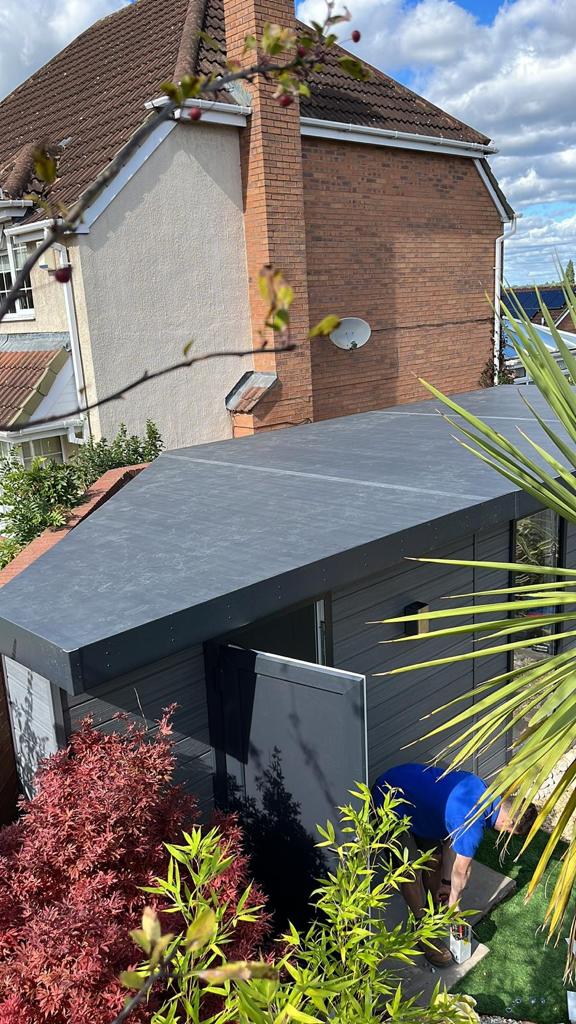 UkBuildings's tweet photo. Our bespoke Dalbury in composite cladding. A well-planned garden room provides a unique alternative to traditional home extension methods, creating more space for however you choose to use it.  #ukgardenbuildings #compositecladding #designedbyus #gardenrooms https://t.co/elZwACRFSX