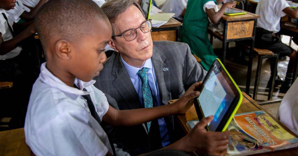 During my recent trip to #Kenya I was inspired to see how #EdTech can support inclusive &amp; resilient education systems fit for the 21st century.

This week we are leading consultations with the private sector &amp; foundations to help partner countries scale their #EdTech efforts.
