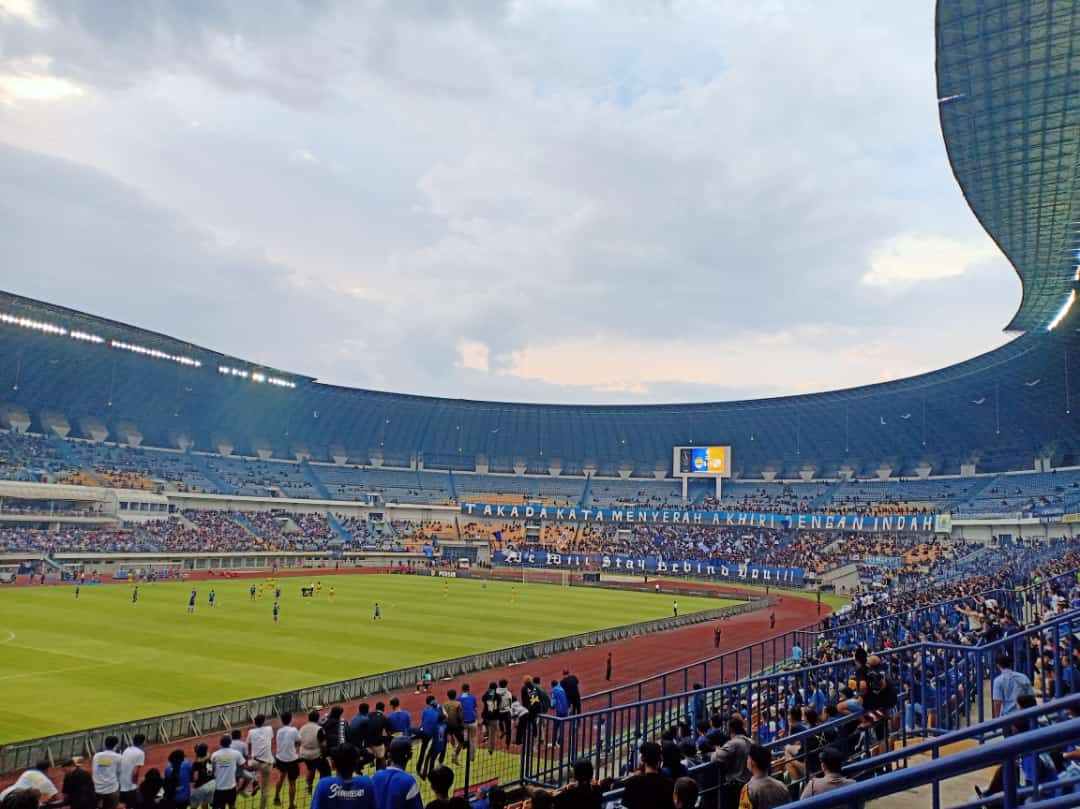 si_irsan's tweet photo. Hasil yang memuaskan💙💙
 #PERSIBDAY 
#bobotoh 
#viking https://t.co/wrpKmfqVns
