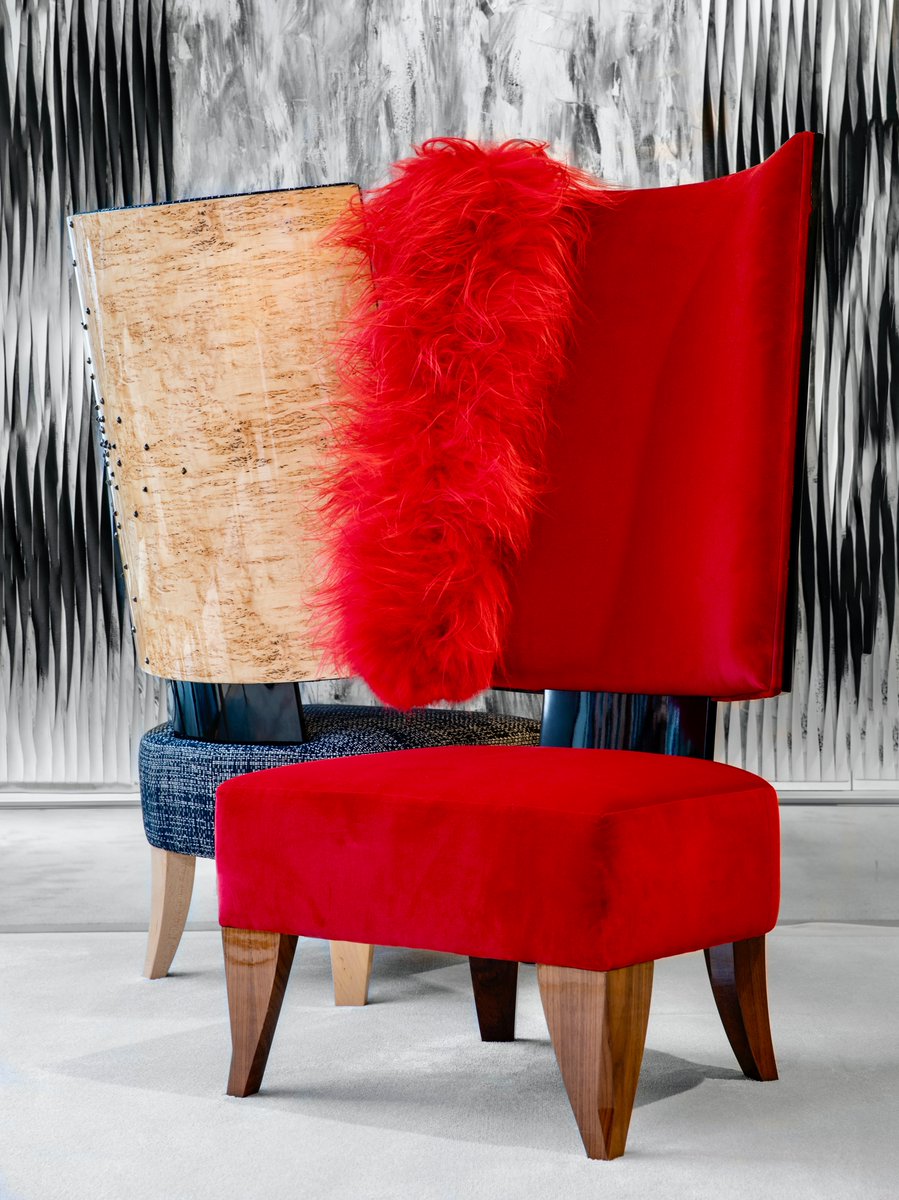 sollandmayfair's tweet photo. Solland's LUNA G chair was designed by Grazyna Solland as an extension of the LUNA chair range, by increasing the height of the back of the chair to make an even bolder statement. To date a total of five have been produced. #SollandLimited #luxuryfurniture #bespokefurniture https://t.co/QKrPnqkemz