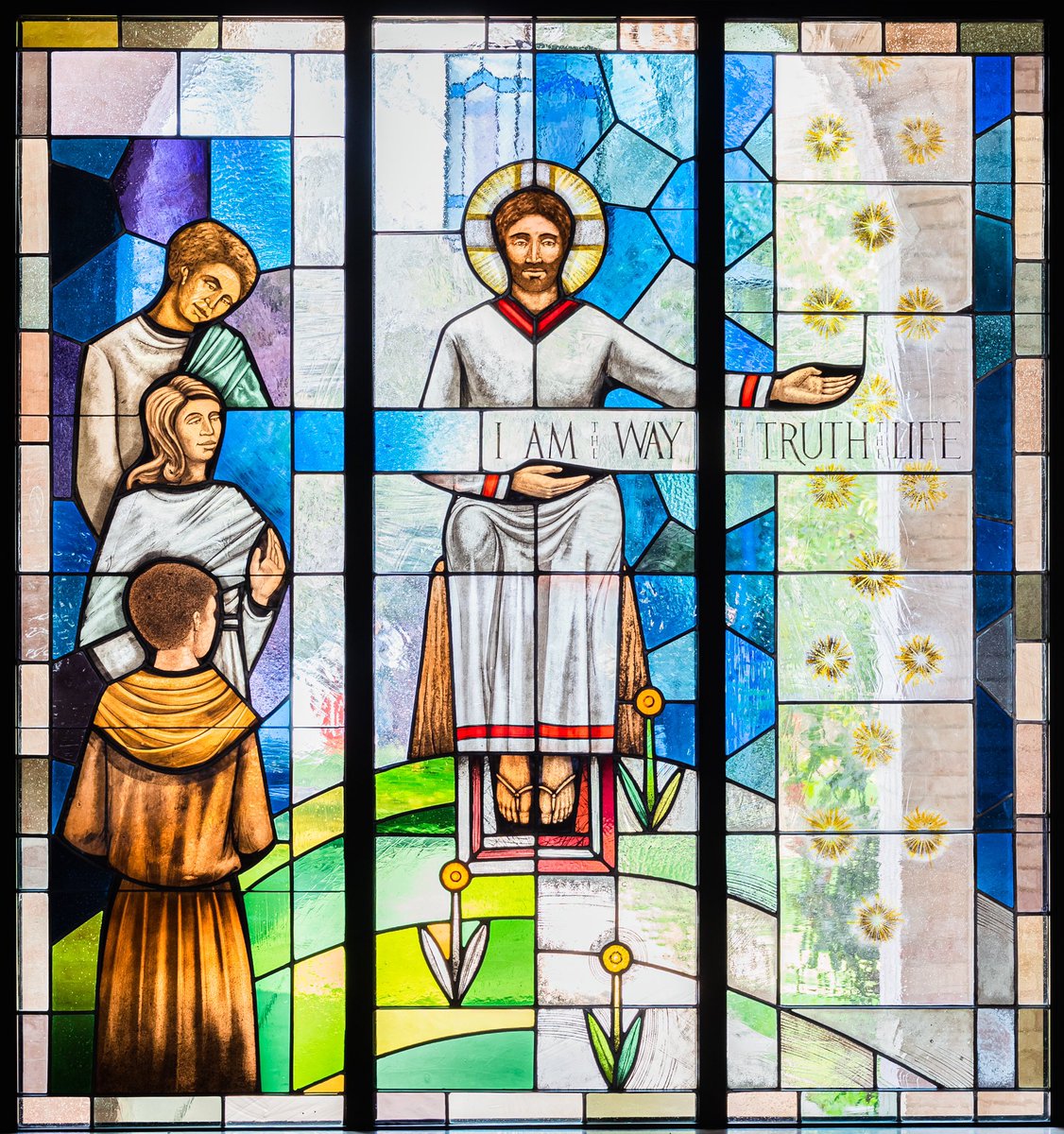 On October 17 at 6 p.m. we will have a blessing of the stained glass windows by Bishop Joe Vásquez and a presentation by the artist, Will Frank. This is also the feast day of our parish and will be a wonderful event, so please make plans to be part of this special celebration.