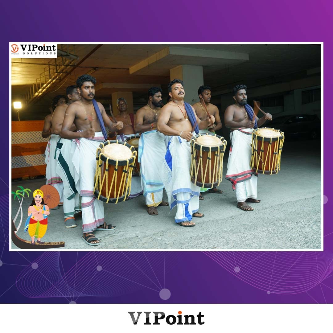 InfoparksKerala's tweet photo. VIPoint Solutions in Infopark Kochi organised a spectacular Onam celebration "Aaravam 2k22" for VIPians. Festivities concluded with a sumptuous Onam sadya.
#Infopark #KeralaITMission #InfoparkThrissur #InfoparkKochi #KeralaITParks #Onam #OnamCelebrations #Aaravam2k22 #VIPians https://t.co/ybLm2mWQep