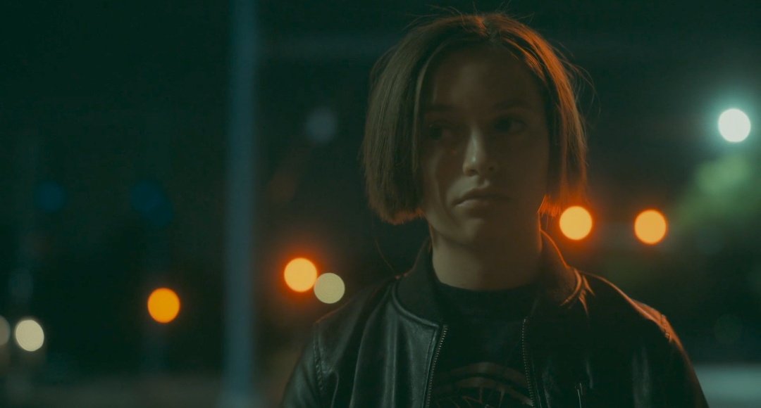 thinkermacoyle's tweet photo. i miss my daughter, let's get this show back #papergirls #savepapergirls https://t.co/bjDN3D0q04