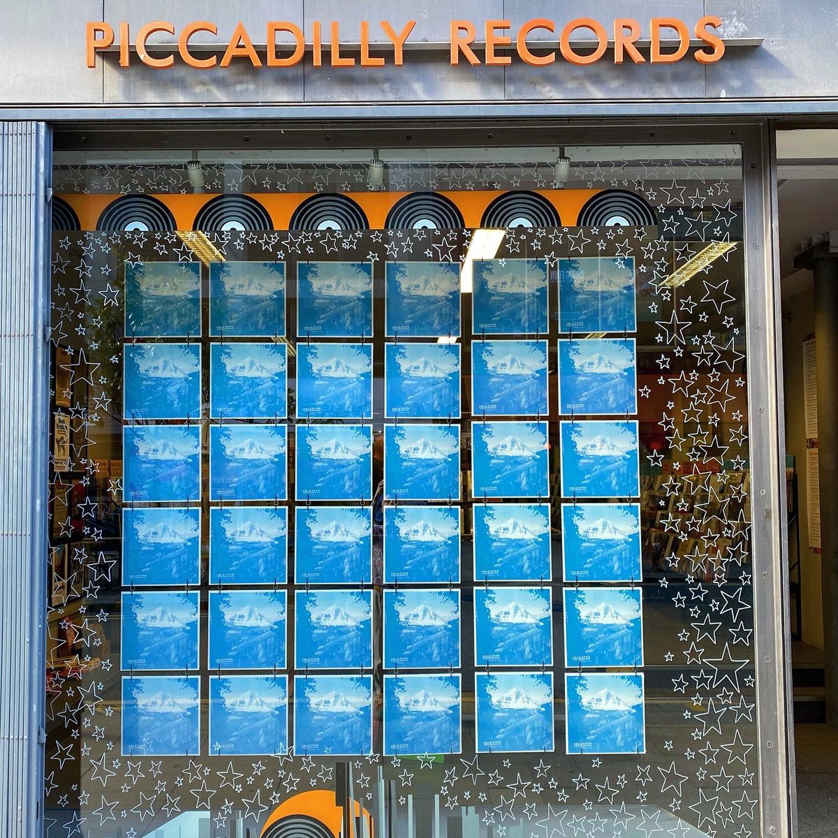 Piccadilly Records tweet media