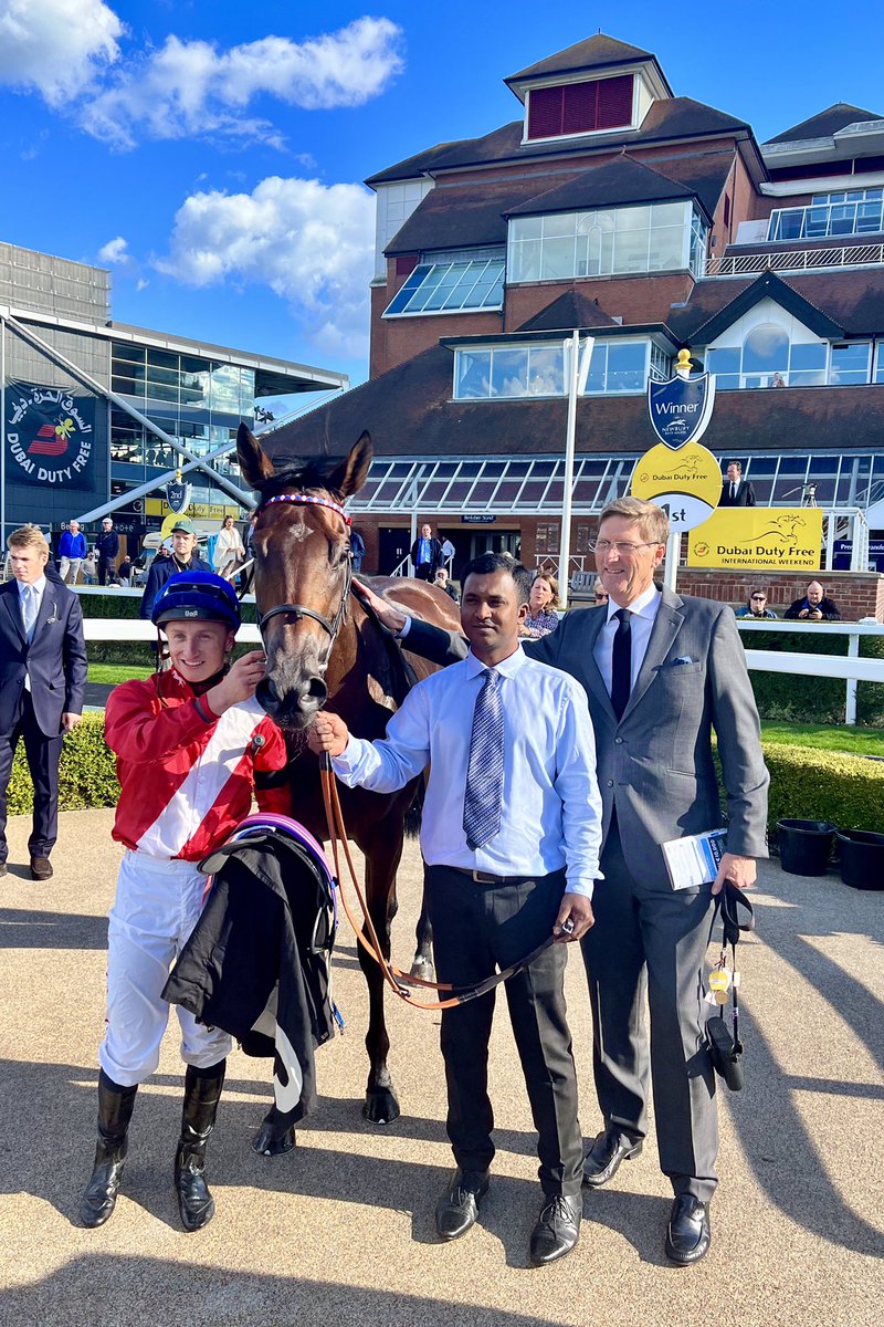 DDFRacing's tweet photo. A smart performance from SACRED in the @DDFRacing Handicap driven home to win in the capable hands of @TomMarquand for @WilliamHaggas at @NewburyRacing 🚀 ❤️ #ddf #internationalweekend https://t.co/B0JMh4KngT