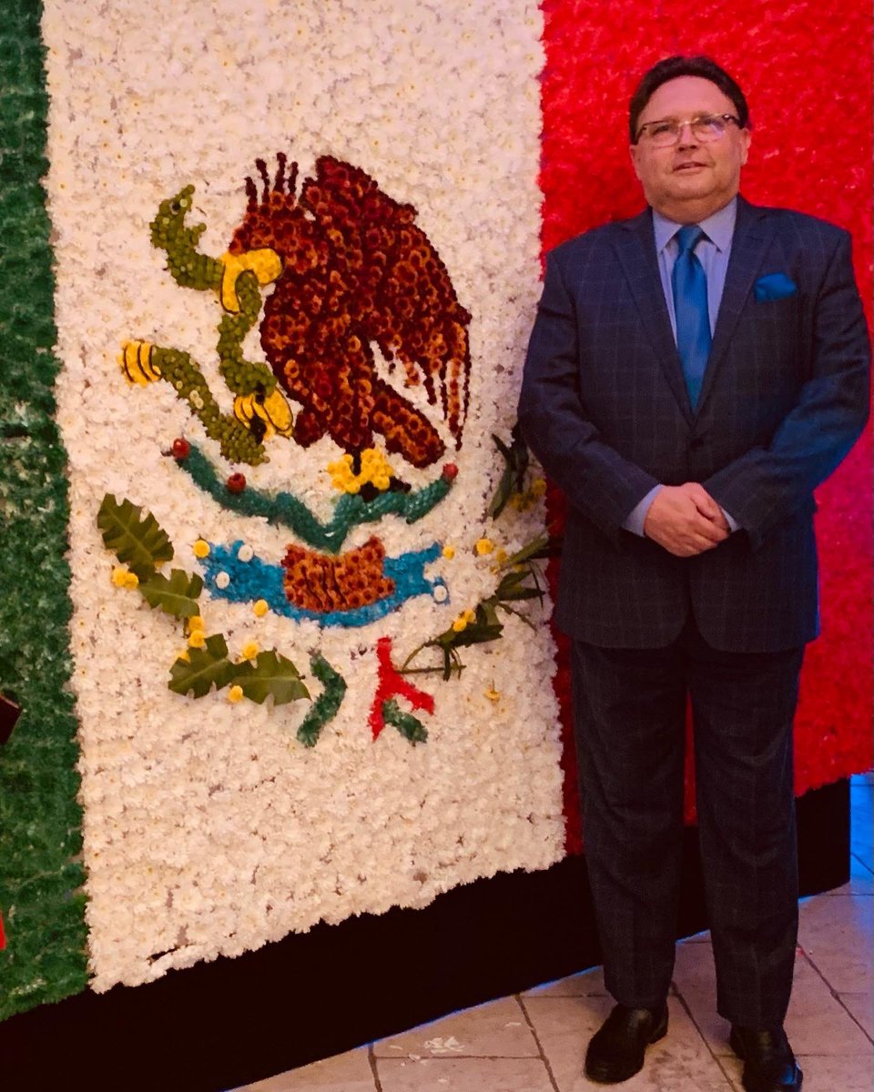 Que alegria haber festejado al tan lindo y muy querido México en compañía de la Excelentísima Embajadora y dilecta amiga <a href="/RaquelSerur3/">Raquel Serur</a> en la recepción ofrecida por la @embamexecuador. Que viva Mexico !!