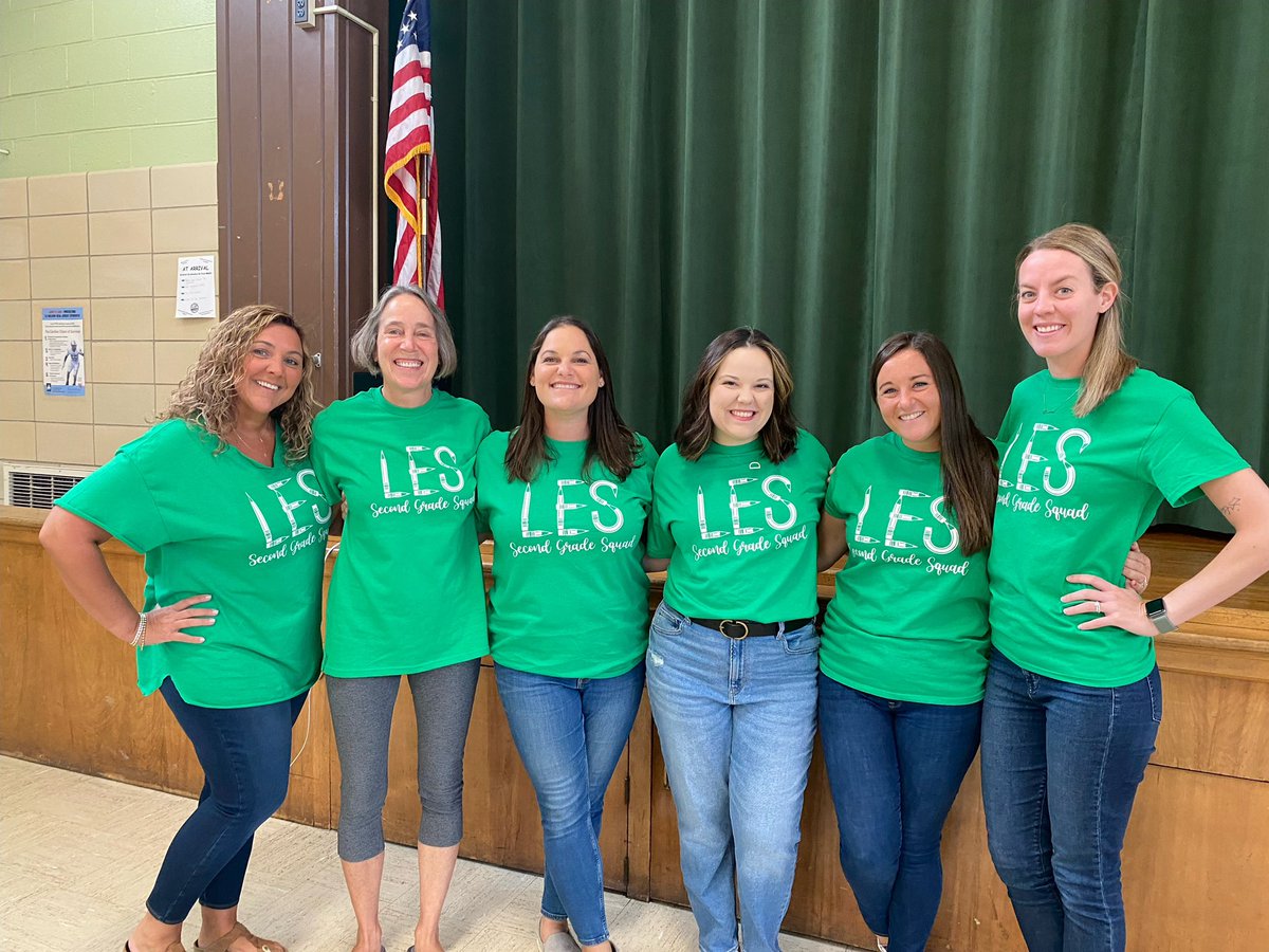 mrsprihoda's tweet photo. Happy Friday ๐ #lesltps #secondgradesquad https://t.co/eIyhgIWQgZ