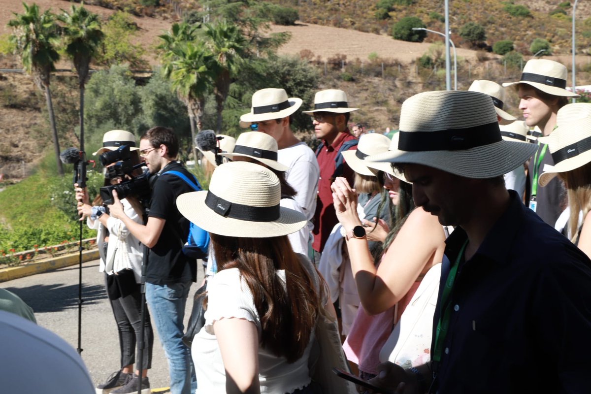 LoyolaAnd's tweet photo. Hoy alumnado del grado en Comunicación/Córdoba, dentro de las actividades del Seminario Internacional de Periodismo y Medio Ambiente #SIPMA han visitado instalaciones del Cabril y han participado en un taller sobre el uso de drones en la comunicación ambiental @enresa @APIA_es https://t.co/0SX3xiLhq6