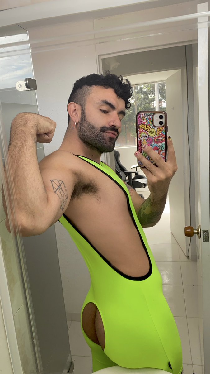 MiguePurple tweet media