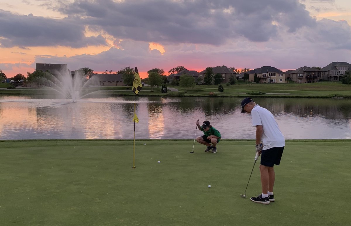 FLCartbarn's tweet photo. Can’t be washing carts all the time, getting a little twilight golf in… #FalconLakesGolfClub https://t.co/MsCryAQV0O