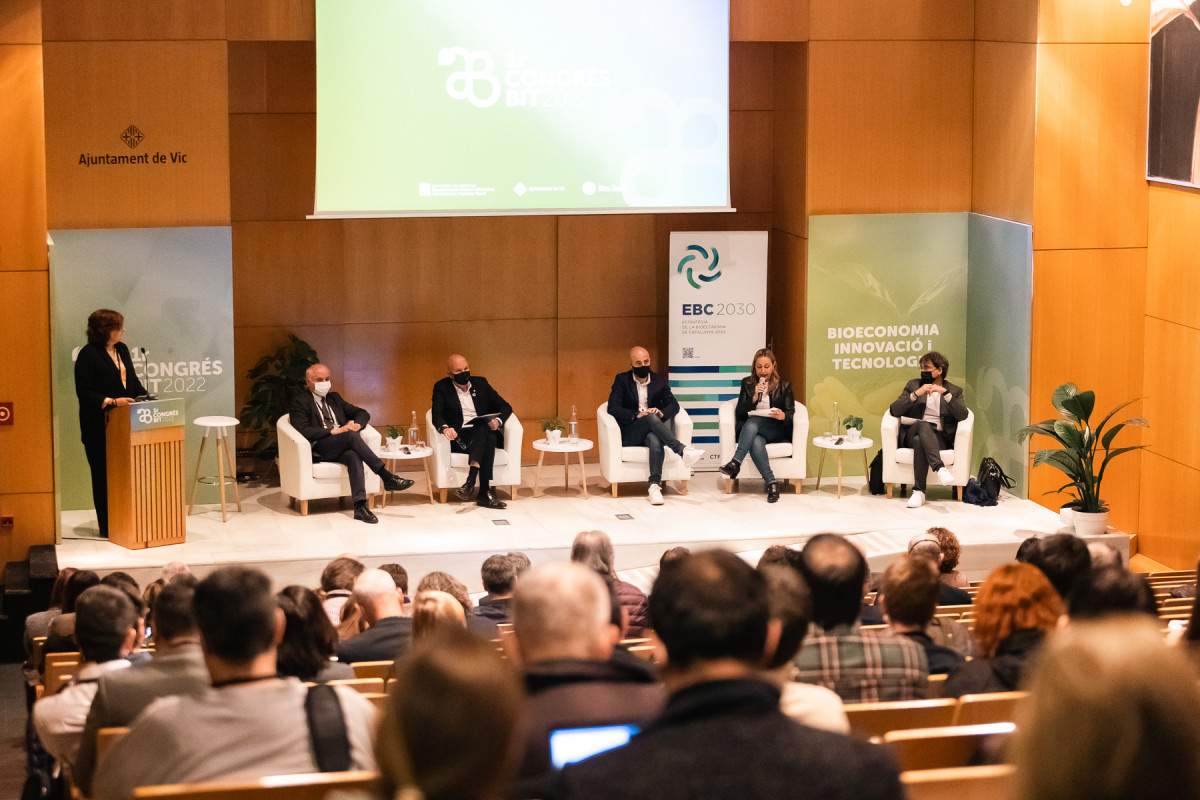 El #CongresBIT és l'eix central 🎯 d'un centenar d'activitats que convertiran 📍#Lleida en la capital de la #bioeconomia aquest mes de setembre.