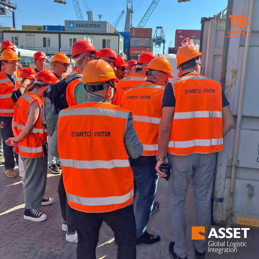 AssetGli's tweet photo. Decathlon Türkiye ile saha gezimizden kareler 📷📦🚢 🚛 🚂 ✈️
#Asset #Eticaret #AssetGlobalLogisticIntegration #AssetGLI #AssetWorldWideExpress #AssetAirCargo #AssetOceanFreight #AssetRoadTransport #AssetCustoms #AssetPro+ #AssetAssist #AssetIntermodal #havayolutaşımacılığı https://t.co/yh5S6P6X4R