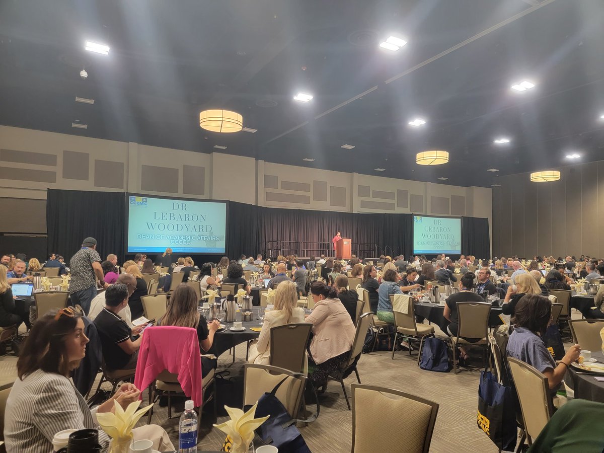 Getting the morning started talking about Dual Enrollment and the opportunities it provides for students!  #CCEMC2022 <a href="/The_Mr_Medina/">Martin Medina</a> #WeAreSC