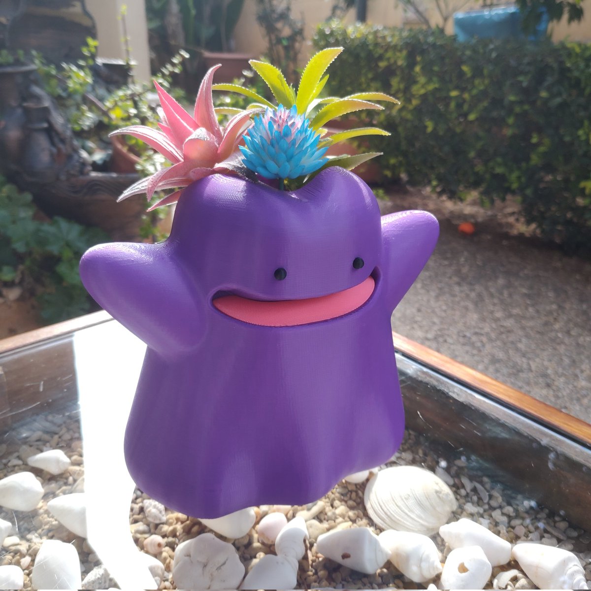 gprints3's tweet photo. A wild #ditto has appeared! And it wants to hold your #plants!
Get this #memorable #mimic #pokemon #planter from my #etsyshop , link is in the bio!
#pokemonscarletandviolet #pokemonswordshield #pokemongo #pogo #pokemonart #pokemoncards #pokefan #gamergirls #retro #childhood https://t.co/Qhu8AWX5RY