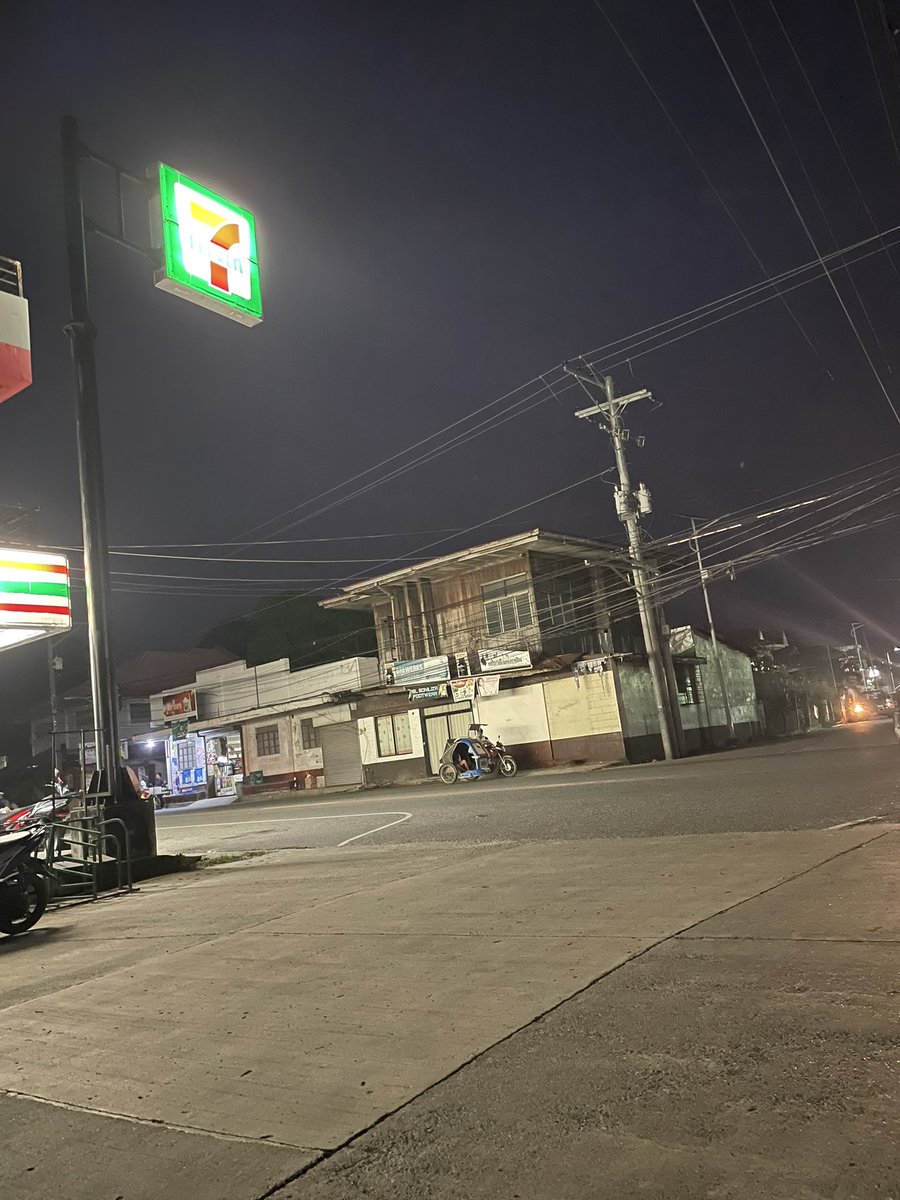 Cyrusss12's tweet photo. Naks, after a month nakalabas na ng bahay! https://t.co/iAAVo2MQiv