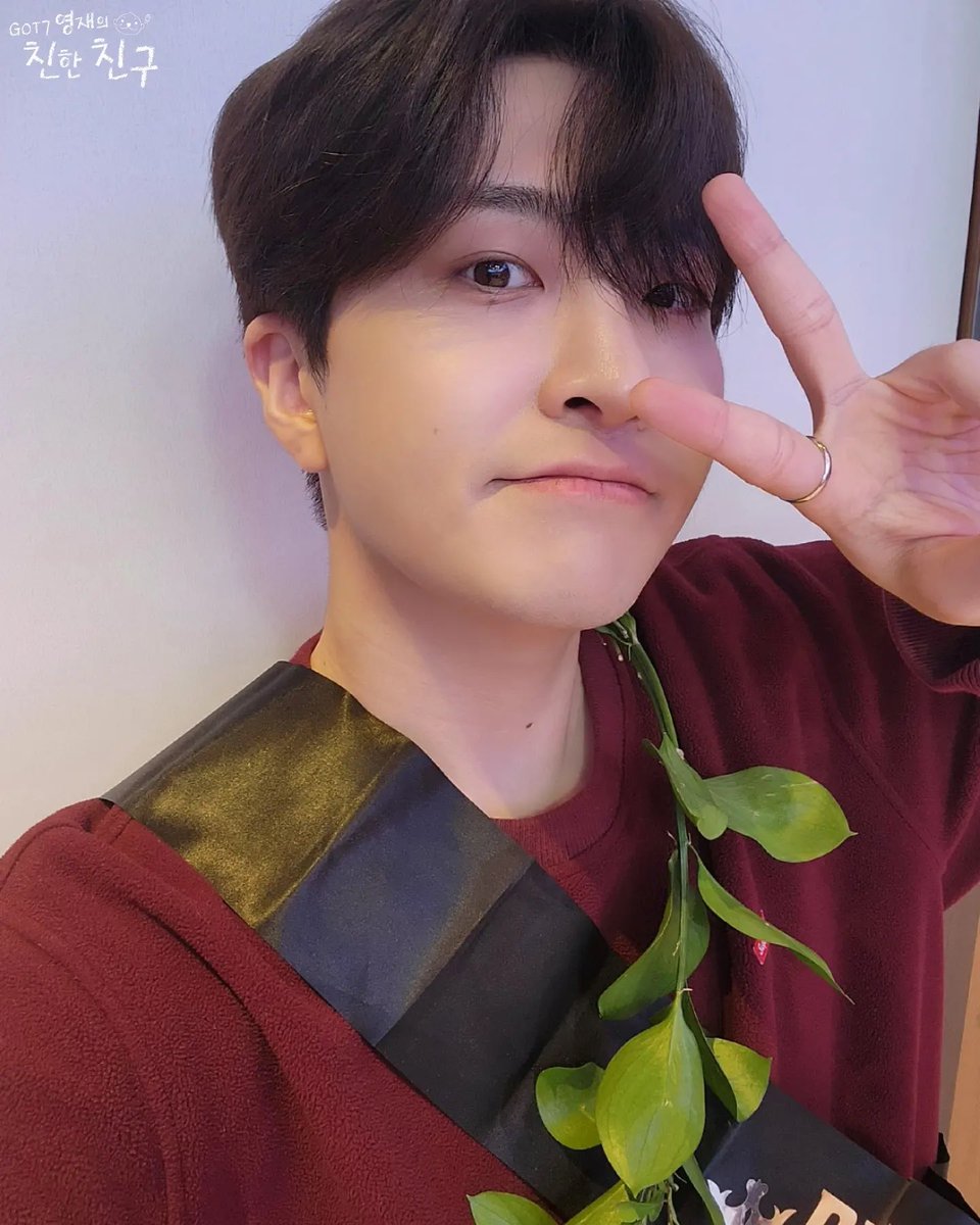 mbcbf_ever's tweet photo. 🦦친친🦦 

달디 생일 츄카츄카추💝
트렌드에 민감한 친친도 해봅니다
#매일을_영재와_꿈꾸는_내가좋아
#OurMoonlight_YoungjaeDay

#MBC #라디오 #GOT7영재의친한친구 #친한친구 #친친 #갓세븐 #GOT7 #영재 #YOUNGJAE https://t.co/DQLlqy6qnh