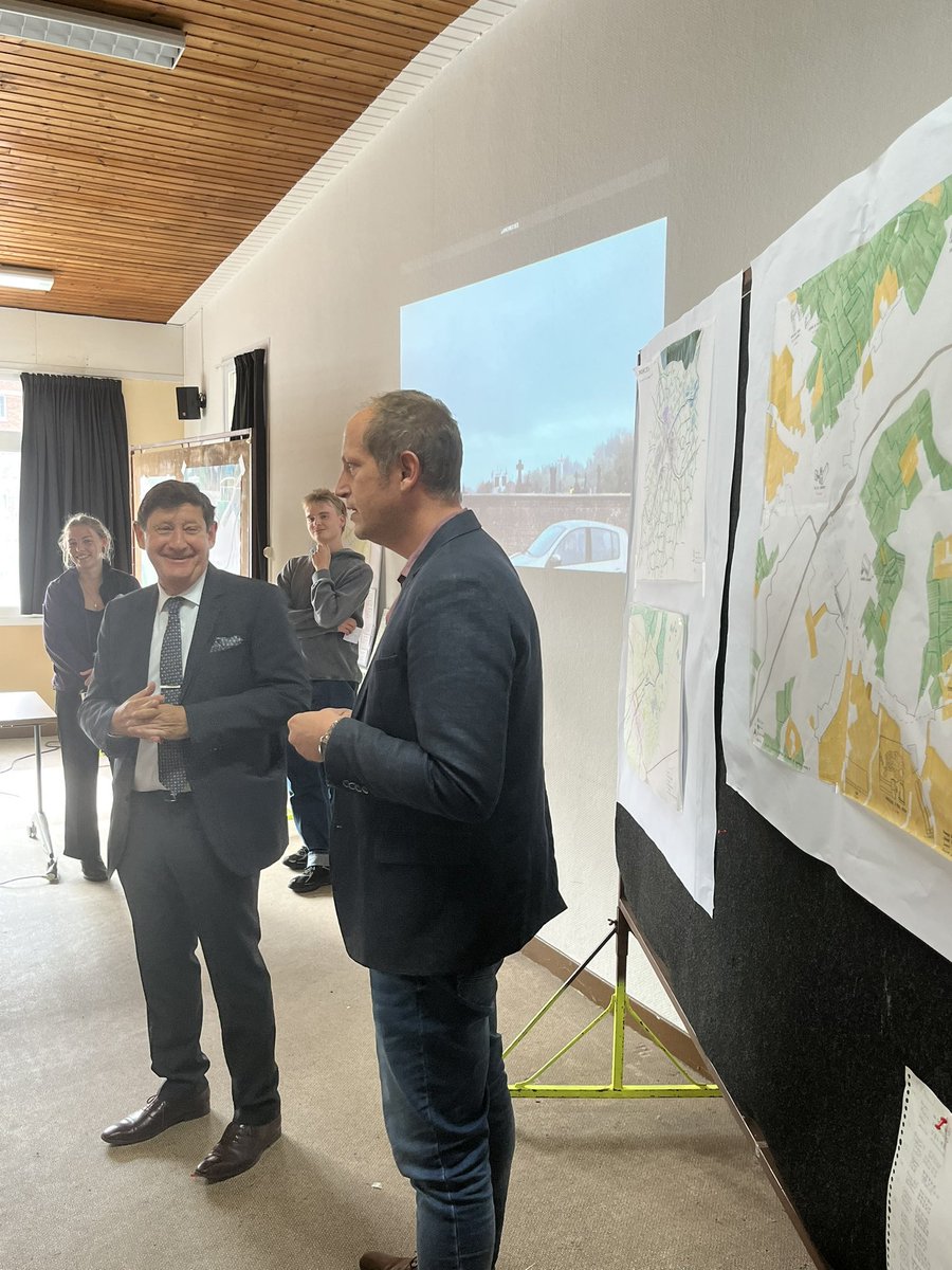 Patrick Kanner (@patrickkanner) on Twitter photo À Landrecies cet après-midi avec son Maire <a href="/francoiserlem/">François ERLEM</a>, qui m’a accueilli à la maison intercommunale France Service.
Nous avons pu assisté à la restitution des travaux des étudiants de <a href="/ENSAPLille/">ENSAP Lille</a> sur leur vision de la commune d’aujourd’hui, et de demain. À Landrecies cet après-midi avec son Maire <a href="/francoiserlem/">François ERLEM</a>, qui m’a accueilli à la maison intercommunale France Service.
Nous avons pu assisté à la restitution des travaux des étudiants de <a href="/ENSAPLille/">ENSAP Lille</a> sur leur vision de la commune d’aujourd’hui, et de demain.