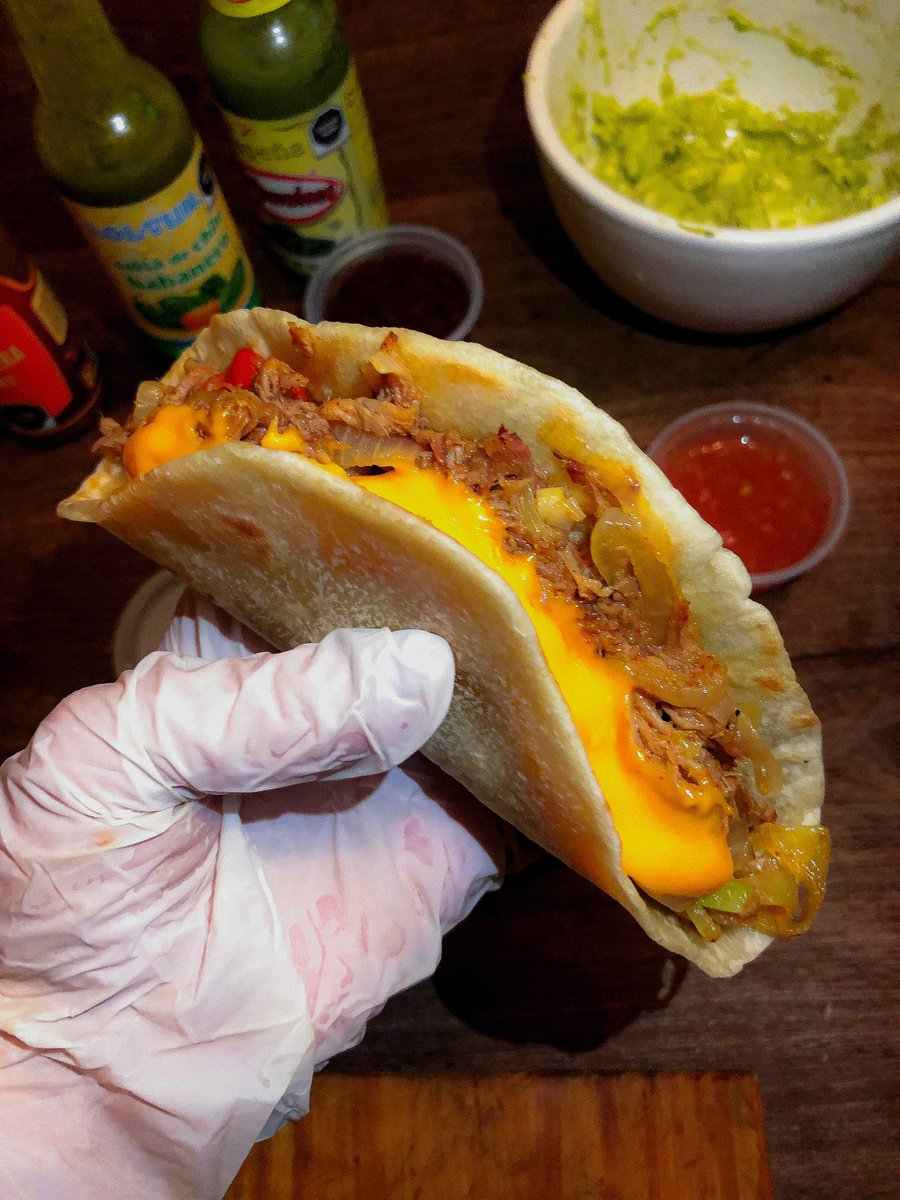 manuseip's tweet photo. Esta vez me paso por aquí para mostrarles un poquito de un nuevo proyecto que le estoy metiendo en mardel,  pa que se lo gocen los amantes de los tacos 🌮✨ si siguen mi página de ig: @_tacopado se van a ir enterando de las nuevas novedades, tmb me ayudan mucho si comparten ❤️ https://t.co/j2XZ1kRqP6