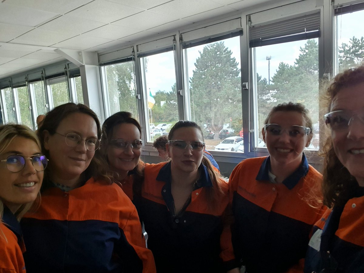 Karine PEIXOTO (@peixoto_pro) on Twitter photo 🔝✅️ #TousMobilisés au #PôleEmploi #Hem
Les conseillers visitent l'entreprise de cartons <a href="/smurfitkappa/">Smurfit Westrock</a> qui recrute des conducteurs de ligne
#Industrie
#RecruterAutrement 🔝✅️ #TousMobilisés au #PôleEmploi #Hem
Les conseillers visitent l'entreprise de cartons <a href="/smurfitkappa/">Smurfit Westrock</a> qui recrute des conducteurs de ligne
#Industrie
#RecruterAutrement