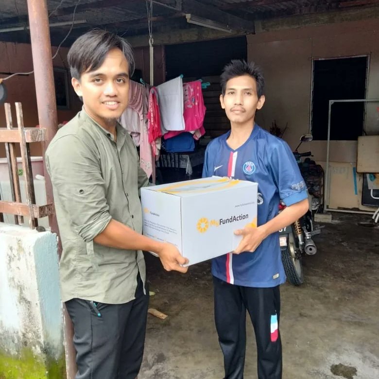 ImranRaszali's tweet photo. 16/9/2022 1500HRS -Menyantuni 30 Penduduk Kuala Perlis dan Masyarakat Tiong Hua.
RASKHAIRULIMRAN RASZALI
KETUA ANGKATAN MUDA PERLIS
#padangbesar #BetterPerlis #Reformasi #AngkatanMudaKeadilan #AngkatanMudaKeadilanPadangBesar
#AngkatanMudaKeadilanPerlis
#HariMalaysia https://t.co/9Yl6pgyyUe