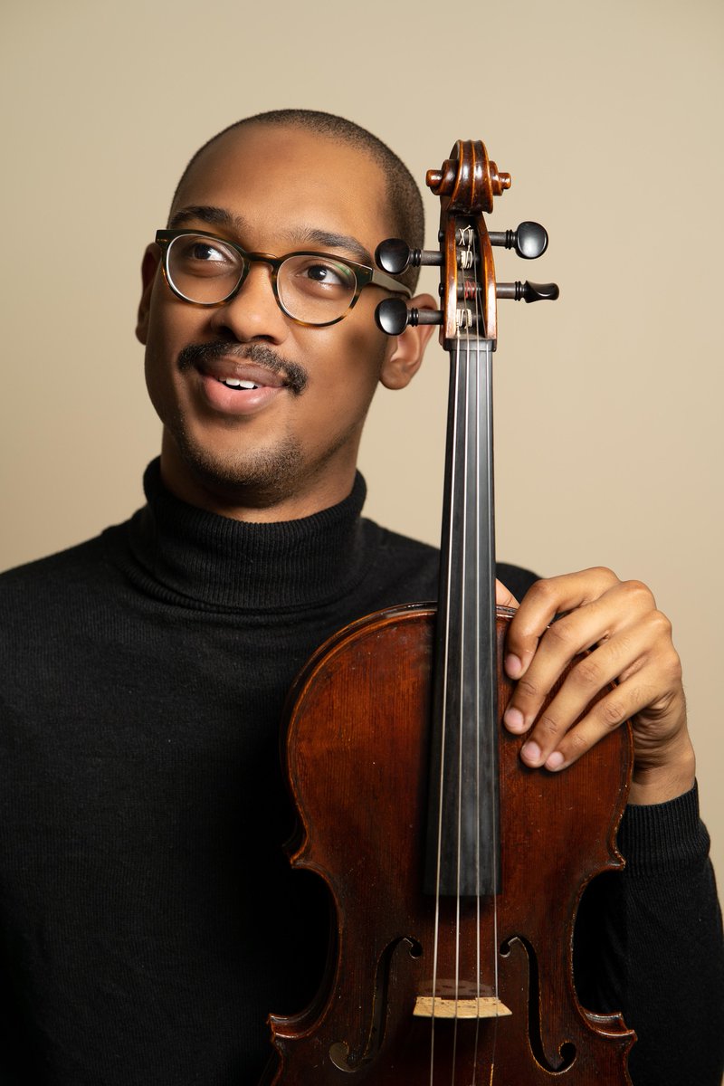 SchwobPublicMus's tweet photo. This week, we're spotlighting Bryant Alcorn for #StudentFeatureFriday:
โMy name is Bryant Alcorn; Iโm a Viola Performance major with a Jazz Studies minor at the Schwob School of Music. Iโm a senior and my year of graduation is 2023! (1/) https://t.co/vf7w4eswz3