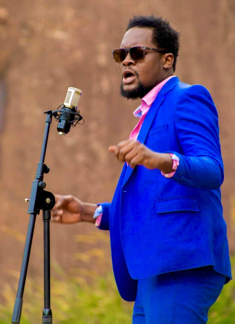VoltageMusicUg's tweet photo. 1 Time For a Real Brother 💪🏾
A 1 Council Gitta Allan Keith. #Pulida
Happy Birthday Bro✊🏾 @SantanaKarma. To more Great Vibes, Brotherhood Great Music And Bars👌🏾👌🏾..
We Celebrate Your Earth Day Boss👊🏿🎉🍻 https://t.co/deRn2b1W9H